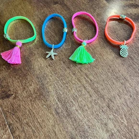 Lilly Pulitzer 7 Bracelets - Picture 6 of 6